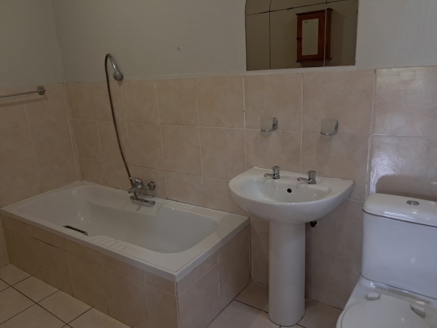5 Bedroom Property for Sale in St Helena Free State